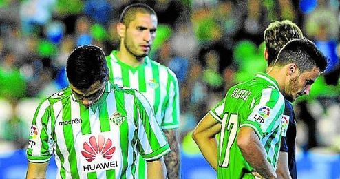 El descenso a Segunda ha marcado el año verdiblanco. El descenso a Segunda ha marcado el año verdiblanco.