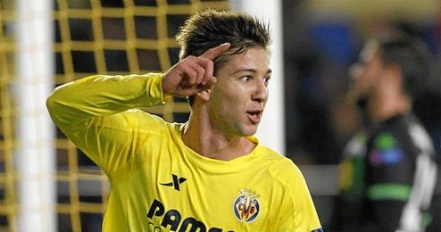 Vietto celebra un gol con el Villarreal. Vietto celebra un gol con el Villarreal.