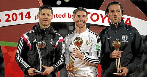 Ronaldo y Ramos están en el ´once ideal´ de L´Equipe. Ronaldo y Ramos están en el ´once ideal´ de L´Equipe.