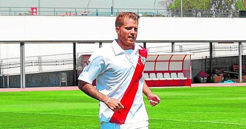Morcillo conduce el balón durante su presentación el pasado verano. Morcillo conduce el balón durante su presentación el pasado verano.