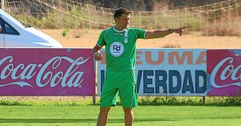 El club busca unas instalaciones en las que poder entrenar. El club busca unas instalaciones en las que poder entrenar.