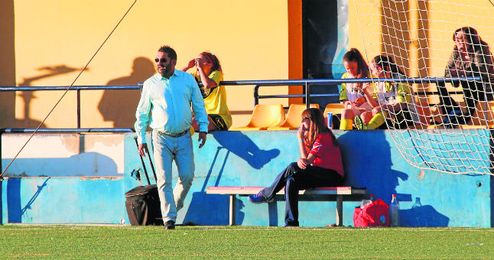Antonio Baeza estima que la salvación estará en torno a 25 ó 30 puntos. Antonio Baeza estima que la salvación estará en torno a 25 ó 30 puntos.