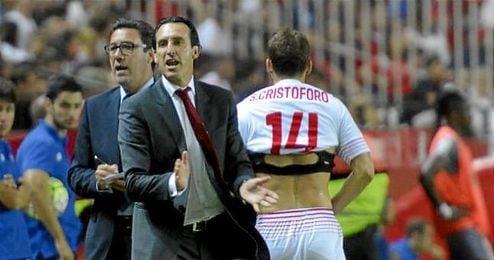 El jugador del Sevilla, Cristóforo, justo antes de salir. El jugador del Sevilla, Cristóforo, justo antes de salir.