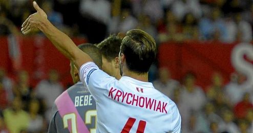 Krychowiak, durante el partido Krychowiak, durante el partido