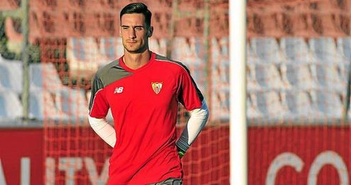 Sergio Rico, en un entrenamiento con el Sevilla. Sergio Rico, en un entrenamiento con el Sevilla.