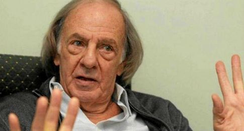 Menotti ve opciones de que River gane al Barcelona. Menotti ve opciones de que River gane al Barcelona.