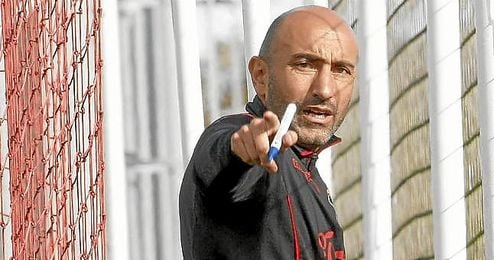 Abelardo dará minutos a los menos habituales. Abelardo dará minutos a los menos habituales.
