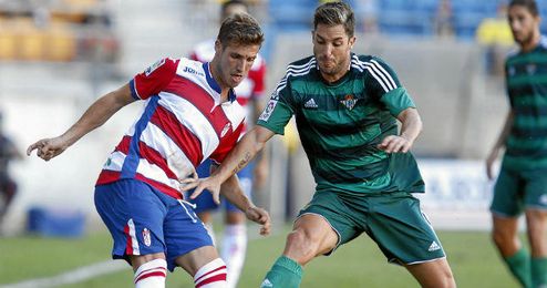 Rubén Pérez ya se enfrentó al Betis esta pretemporada, en el Carranza. Rubén Pérez ya se enfrentó al Betis esta pretemporada, en el Carranza.