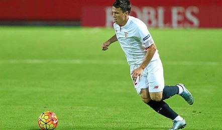 Konoplyanka, titular esta tarde en El Madrigal. Konoplyanka, titular esta tarde en El Madrigal.