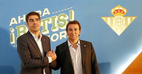 Estas 240 acciones de Minguella suponen, aproximadamente, un 0,2% del total de títulos de la entidad. Estas 240 acciones de Minguella suponen, aproximadamente, un 0,2% del total de títulos de la entidad.