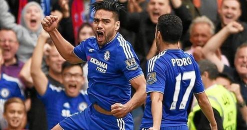 Radamel Falcao celebrando un gol con Pedro Rodríguez. Radamel Falcao celebrando un gol con Pedro Rodríguez.