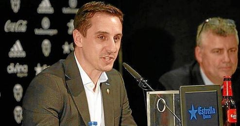 Gary Neville, en su presentación como nuevo entrenador del Valencia. Gary Neville, en su presentación como nuevo entrenador del Valencia.