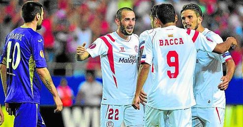 La última visita de un cuadro italiano al Sánchez Pizjuán se produjo el curso pasado, cuando el Sevilla pasó por encima de la Fiorentina. La última visita de un cuadro italiano al Sánchez Pizjuán se produjo el curso pasado, cuando el Sevilla pasó por encima de la Fiorentina.