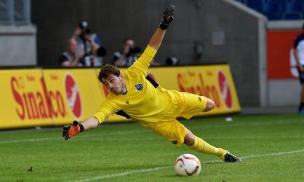 Iker Casillas jugando con su actual equipo, Oporto. Iker Casillas jugando con su actual equipo, Oporto.
