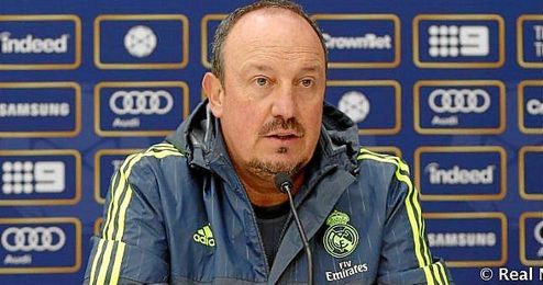 Rafa Benítez confía en que sus problemas se solucionen. Rafa Benítez confía en que sus problemas se solucionen.