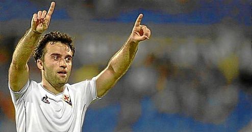Rossi celebra un gol con la Fiorentina en la Europa League. Rossi celebra un gol con la Fiorentina en la Europa League.