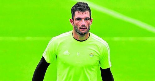 Antonio Adán es uno de los pilares del conjunto verdiblanco. Antonio Adán es uno de los pilares del conjunto verdiblanco.