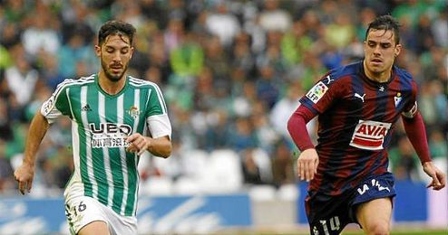 Cejudo, en una acción del choque. Cejudo, en una acción del choque.