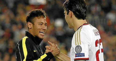 La última vez que se enfrentaron Kaká y Neymar fue en un partido de Liga de Campeones entre el Barcelona y el Milan en 2013. La última vez que se enfrentaron Kaká y Neymar fue en un partido de Liga de Campeones entre el Barcelona y el Milan en 2013.