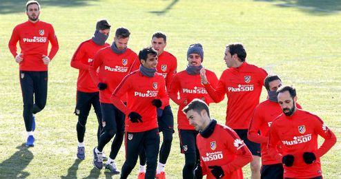 El Atlético ha entrenado con la vista puesta en el Sevilla El Atlético ha entrenado con la vista puesta en el Sevilla