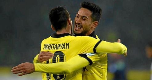 El Dortmund se mantiene a ocho puntos de distancia del líder, el Bayern. El Dortmund se mantiene a ocho puntos de distancia del líder, el Bayern.