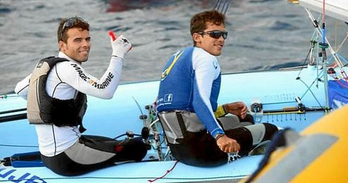 En la imagen, la pareja formada por Barreiros y Curbelo en plena regata. En la imagen, la pareja formada por Barreiros y Curbelo en plena regata.