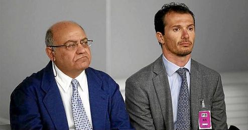 En la imagen, Díaz Ferrán sentando en el banquillo. En la imagen, Díaz Ferrán sentando en el banquillo.