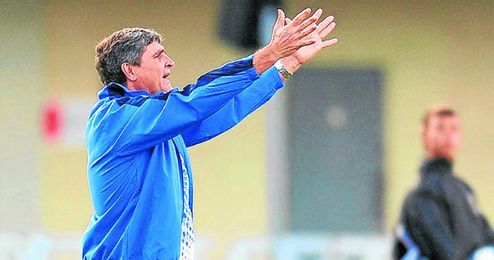 Juande Ramos sigue siendo el principal candidato al banquillo del Betis. Juande Ramos sigue siendo el principal candidato al banquillo del Betis.