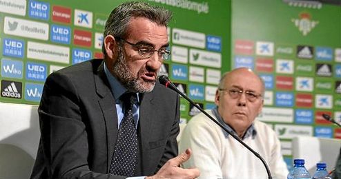 Macià ha analizado en sala de prensa la situación de Merino. Macià ha analizado en sala de prensa la situación de Merino.