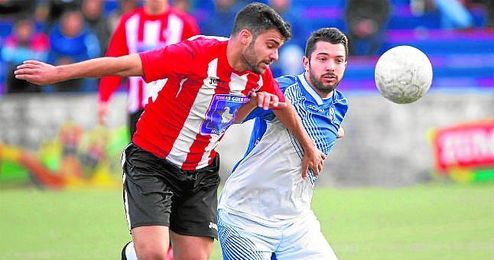 En la imagen, el Morón en un lance de su encuentro disputado ante el Nervión esta temporada. En la imagen, el Morón en un lance de su encuentro disputado ante el Nervión esta temporada.