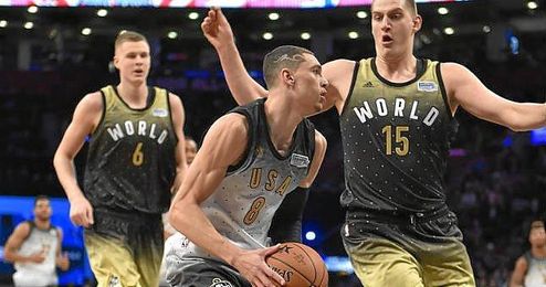 Porzingis logró 30 puntos en 27 minutos. Porzingis logró 30 puntos en 27 minutos.