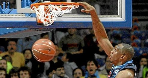 Cedric Simmons no podrá incorporarse en el Baloncesto Sevilla. Cedric Simmons no podrá incorporarse en el Baloncesto Sevilla.