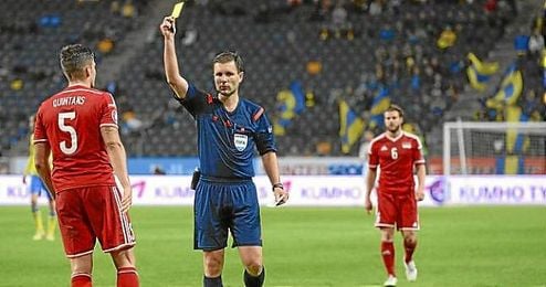 Mazeika, durante un partido internacional. Mazeika, durante un partido internacional.
