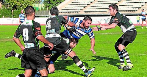 Alejandro Ortega (Ciencias Fundación Cajasol) es el máximo realizador de la División de Honor B del rugby nacional con 19 ensayos convertidos. Alejandro Ortega (Ciencias Fundación Cajasol) es el máximo realizador de la División de Honor B del rugby nacional con 19 ensayos convertidos.