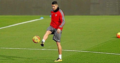 Vitolo sufre una sobrecarga en los isquiotibiales. Vitolo sufre una sobrecarga en los isquiotibiales.