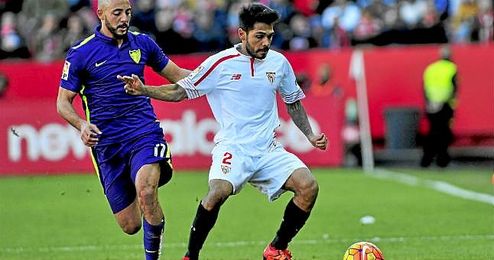 Trémoulinas, durante el partido ante el Málaga. Trémoulinas, durante el partido ante el Málaga.