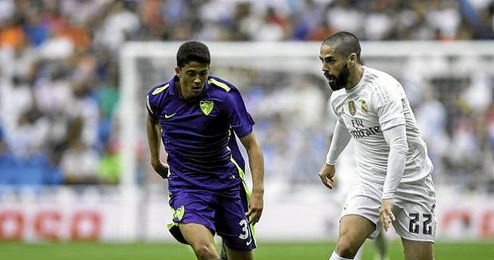 Fornals persigue a Isco durante el Real Madrid-Málaga Fornals persigue a Isco durante el Real Madrid-Málaga