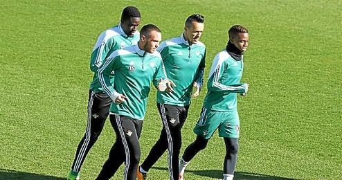 Foued Kadir no se ha entrenado con sus compañeros. Foued Kadir no se ha entrenado con sus compañeros.