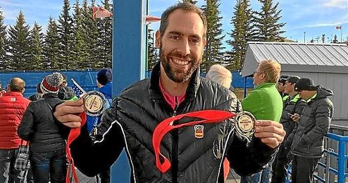 Mirambell posa con las medallas conseguidas. Mirambell posa con las medallas conseguidas.