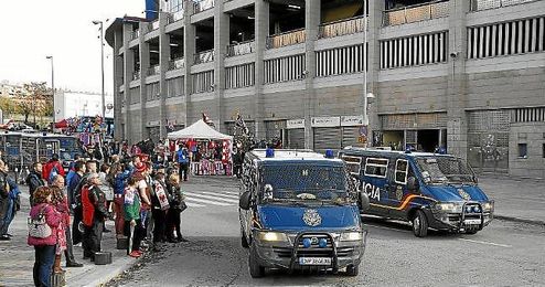 Imagen de los aledaños del Vicente Calderón en el Atlético-Dépor de la pasada temporada. Imagen de los aledaños del Vicente Calderón en el Atlético-Dépor de la pasada temporada.