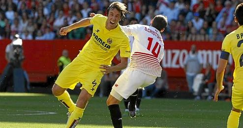 Pina, con Cristóforo en un lance del Sevilla-Villarreal. Pina, con Cristóforo en un lance del Sevilla-Villarreal.