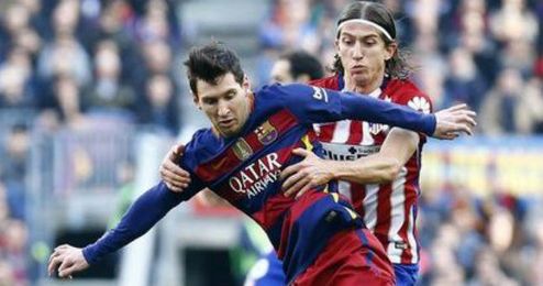 Filipe Luis se las tuvo con Messi hace un mes. Filipe Luis se las tuvo con Messi hace un mes.