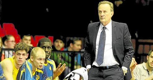 En la imagen, el técnico del Herbalife, Aíto García Reneses. En la imagen, el técnico del Herbalife, Aíto García Reneses.