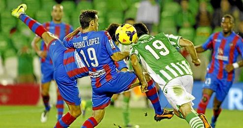 Última visita del Levante al Villamarín, en la 13/14 Última visita del Levante al Villamarín, en la 13/14
