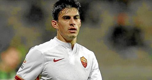 El argentino Diego Perotti admite que tiene más simpatía por el Barcelona que por el Real Madrid. El argentino Diego Perotti admite que tiene más simpatía por el Barcelona que por el Real Madrid.