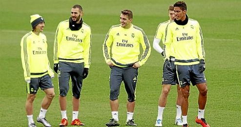 Varane no podrá estar ante el Wolfsburgo. Varane no podrá estar ante el Wolfsburgo.