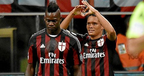 La relación entre Bacca y Balotelli no parece la mejor. La relación entre Bacca y Balotelli no parece la mejor.
