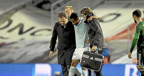 Beauvue se marcha lesionado del terreno de juego. Beauvue se marcha lesionado del terreno de juego.