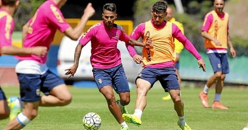 Viera y Tana durante un entrenamiento. Viera y Tana durante un entrenamiento.