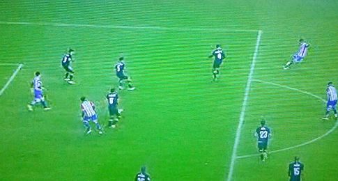 Captura de pantalla del fuera de juego en el gol de Isma López. Captura de pantalla del fuera de juego en el gol de Isma López.